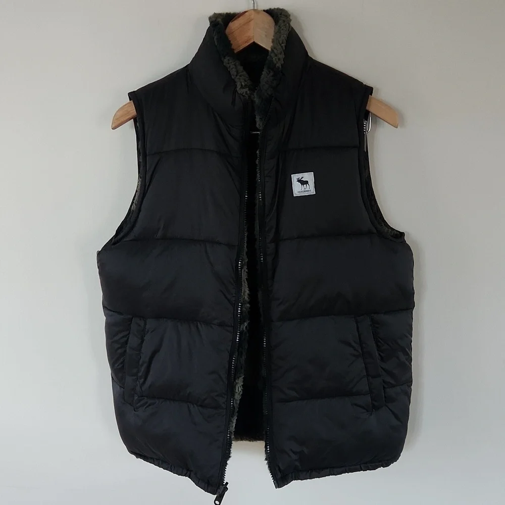 NWOT Abercrombie Reversible Sherpa Vest